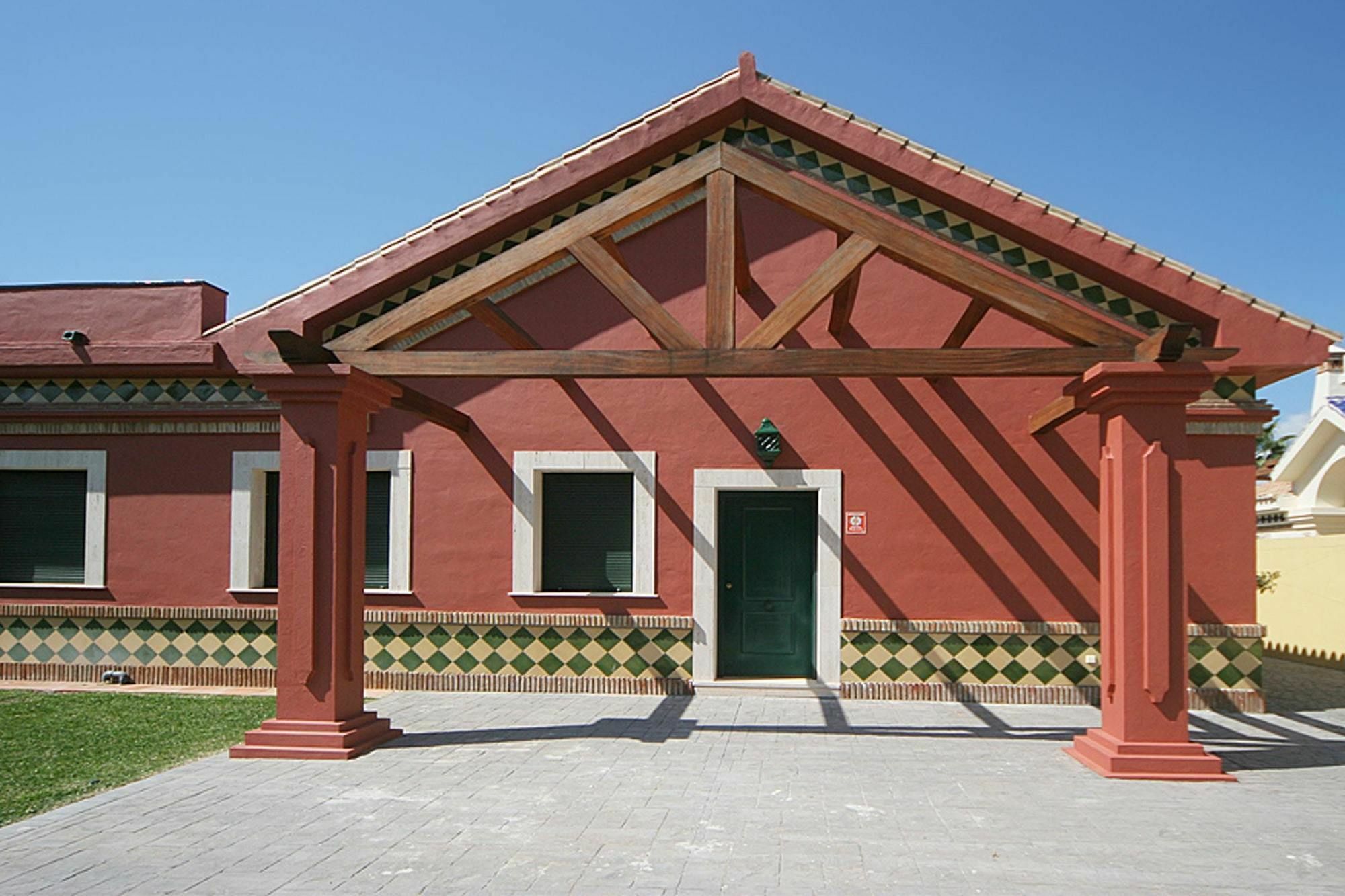 Villa With 4 Bedrooms In Las Lagunas De Mijas, With Wonderful Mountain Екстериор снимка